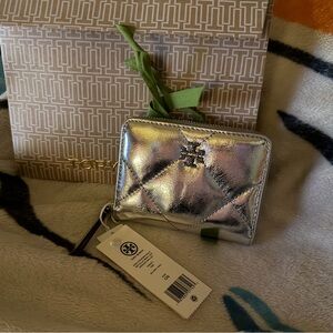 NWT tory burch kira diamond small wallet